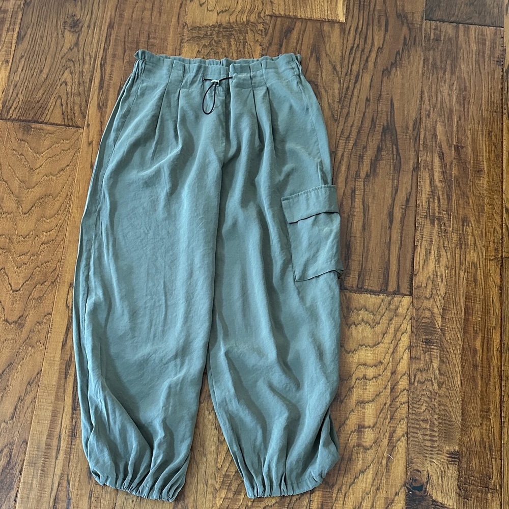 Stylish Green Cargo Pants for Women